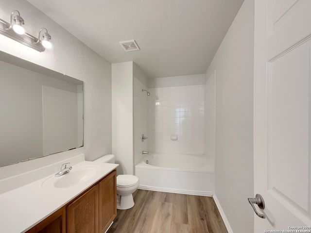 6010 BLOSSOM BND, San Antonio, TX 78218