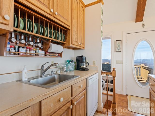 1007 Turkey Trot Road, Clyde, NC 28721