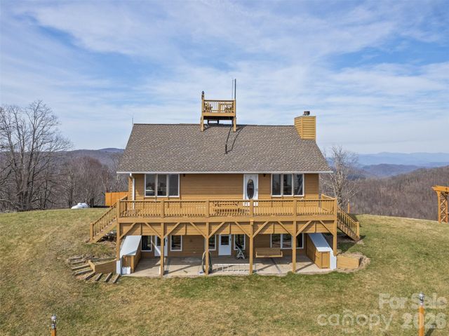 1007 Turkey Trot Road, Clyde, NC 28721