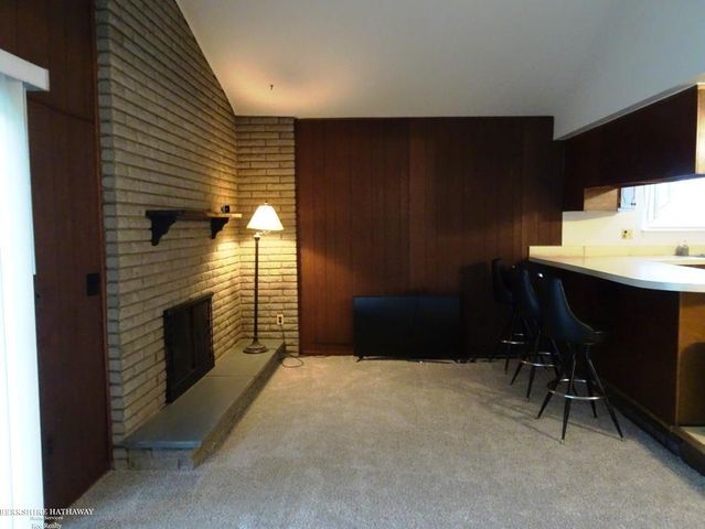 28435 Flanders Avenue, Warren, MI 48088