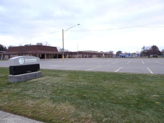 28435 Flanders Avenue, Warren, MI 48088