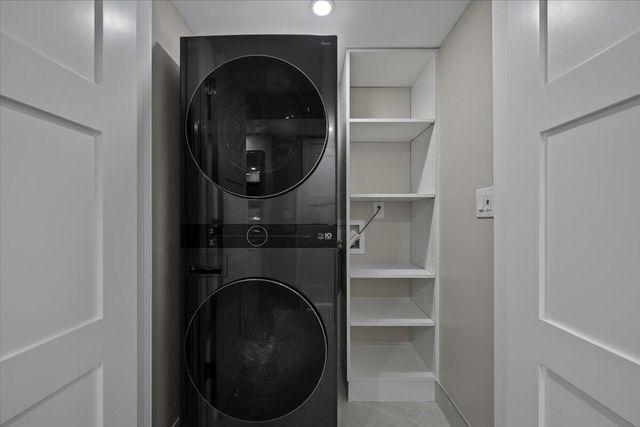 5540 N Ocean Drive 18b, Singer Island, FL 33404