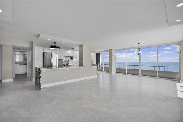 5540 N Ocean Drive 18b, Singer Island, FL 33404