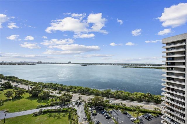 5540 N Ocean Drive 18b, Singer Island, FL 33404