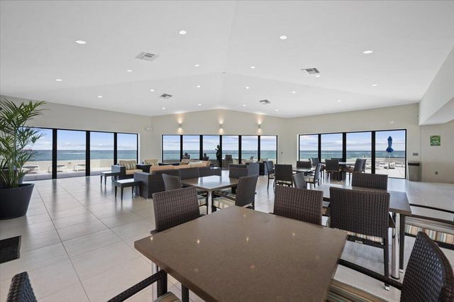 5540 N Ocean Drive 18b, Singer Island, FL 33404