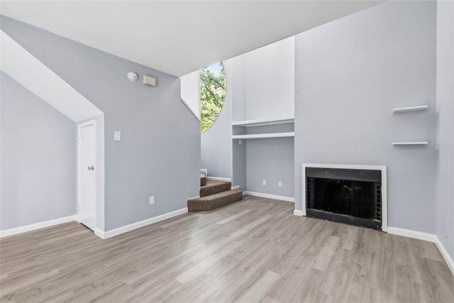 620 W Union Bower Road, Irving, TX 75061