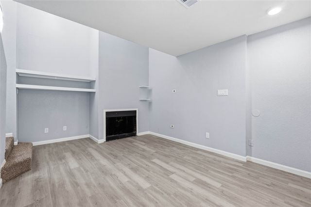 620 W Union Bower Road, Irving, TX 75061