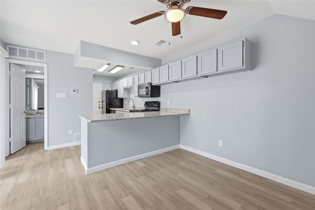 620 W Union Bower Road, Irving, TX 75061