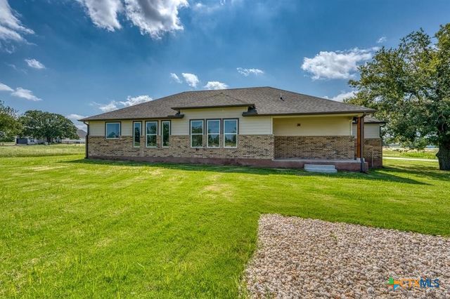 206 Oak Grove Parkway, Kingsland, TX 78639