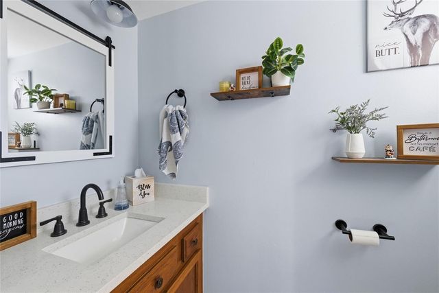 405 WOODS LANDING TRAIL, Oldsmar, FL 34677