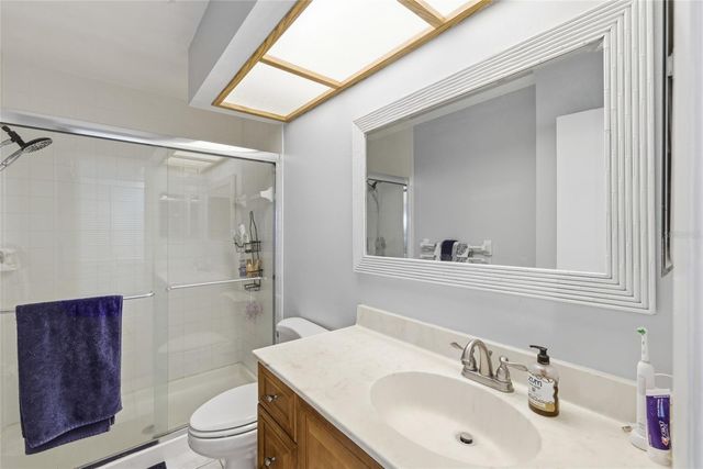 405 WOODS LANDING TRAIL, Oldsmar, FL 34677