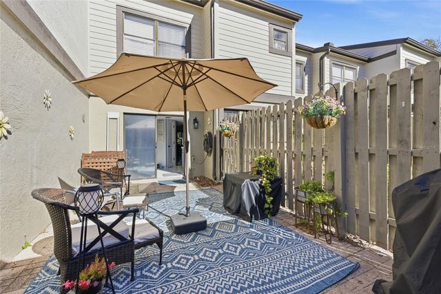 405 WOODS LANDING TRAIL, Oldsmar, FL 34677