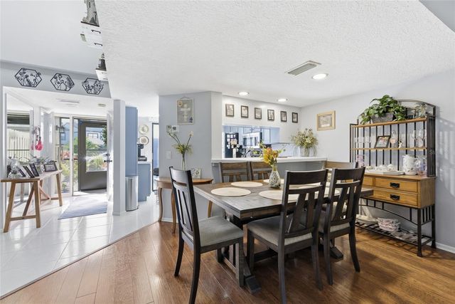 405 WOODS LANDING TRAIL, Oldsmar, FL 34677