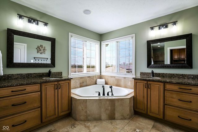27372 Will Parker Road, Arcadia, IN 46030