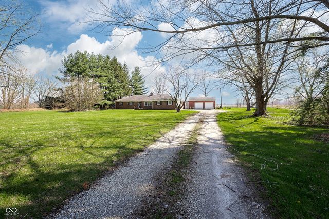 5787 W 300 S, Jamestown, IN 46147
