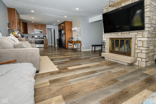 5787 W 300 S, Jamestown, IN 46147