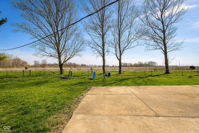 5787 W 300 S, Jamestown, IN 46147