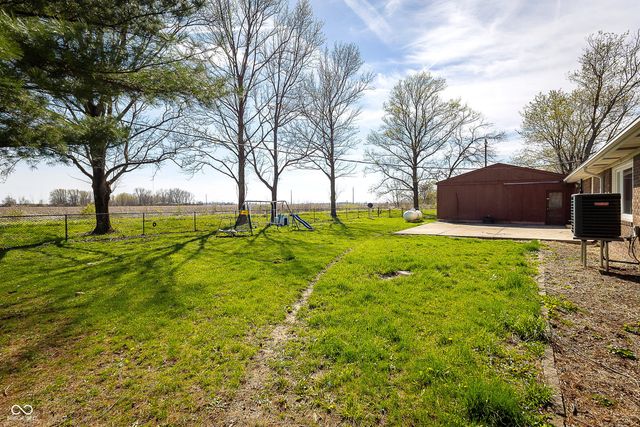 5787 W 300 S, Jamestown, IN 46147