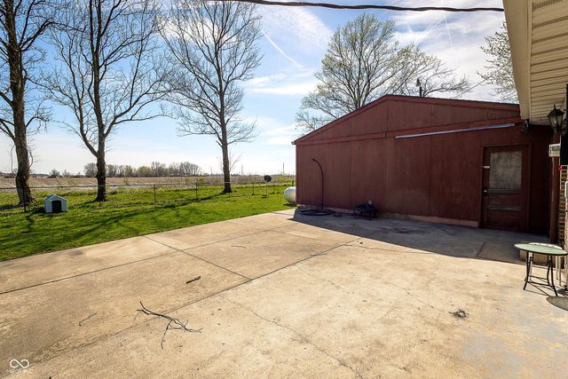 5787 W 300 S, Jamestown, IN 46147