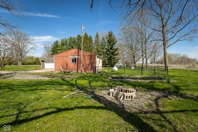 5787 W 300 S, Jamestown, IN 46147