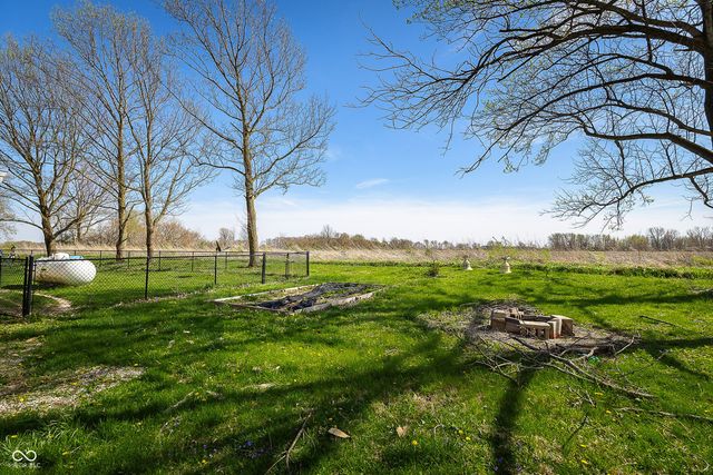 5787 W 300 S, Jamestown, IN 46147