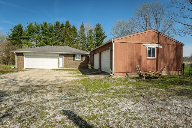 5787 W 300 S, Jamestown, IN 46147