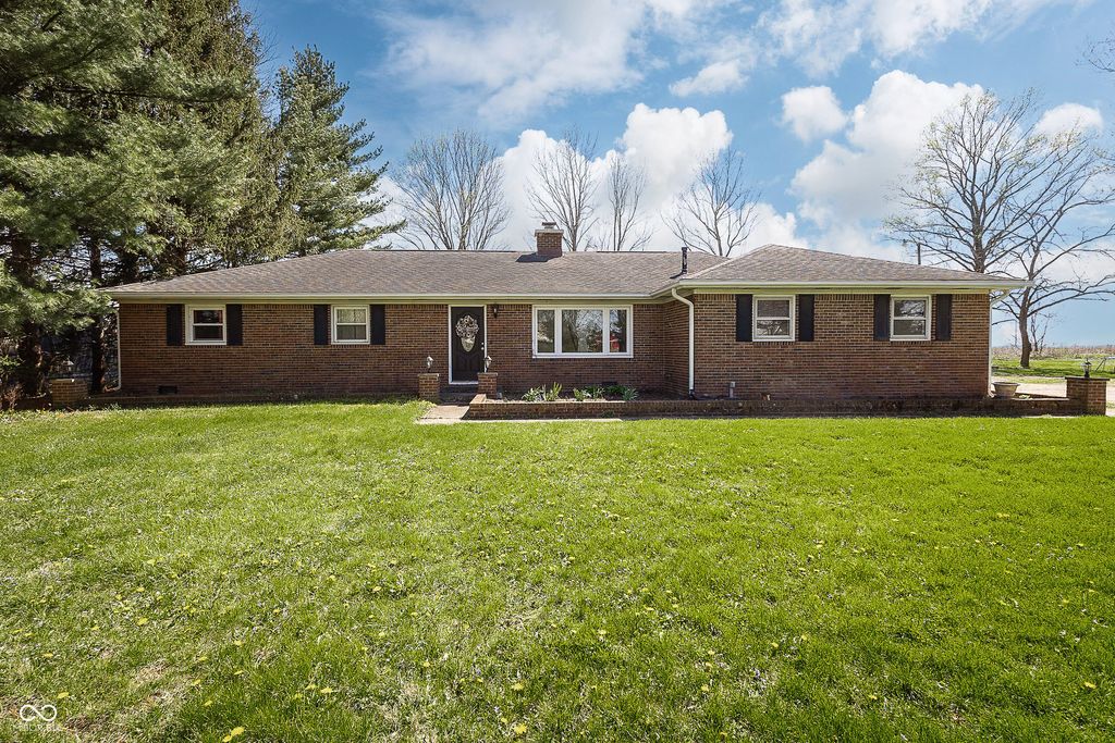 5787 W 300 S, Jamestown, IN 46147