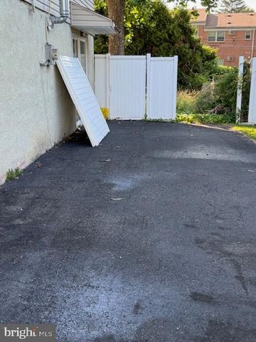 9117 BUSTLETON AVE, Philadelphia, PA 19115