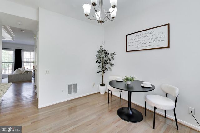 7516 LAMOYNE CT, Alexandria, VA 22315