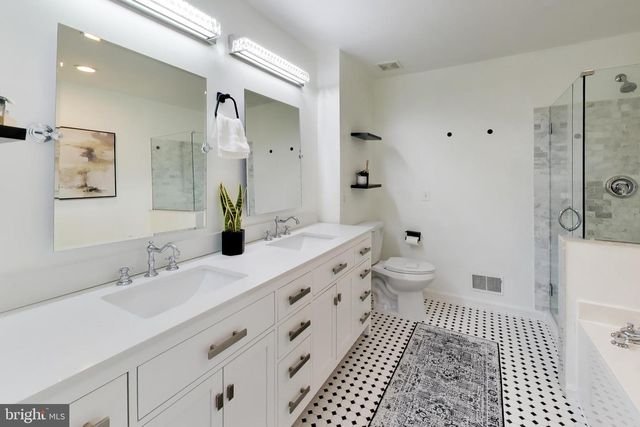 7516 LAMOYNE CT, Alexandria, VA 22315