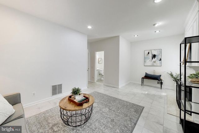 7516 LAMOYNE CT, Alexandria, VA 22315