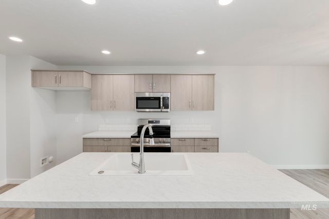 10797 Rutland St, Caldwell, ID 83605