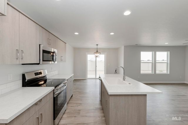 10797 Rutland St, Caldwell, ID 83605