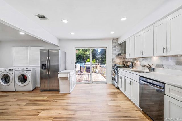 136 Woodhull Road, Huntington, NY 11743