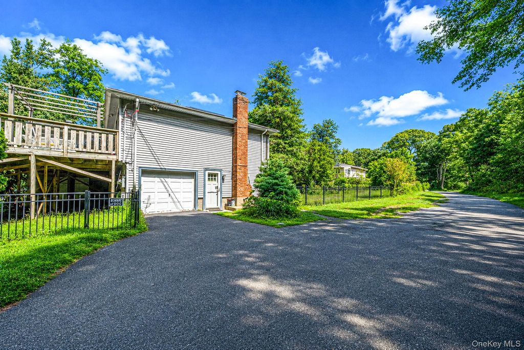 136 Woodhull Road, Huntington, NY 11743 — photo 5