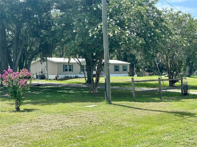 8528 AVON LADY PLACE, Plant City, FL 33567