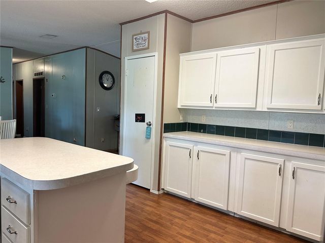 8528 AVON LADY PLACE, Plant City, FL 33567