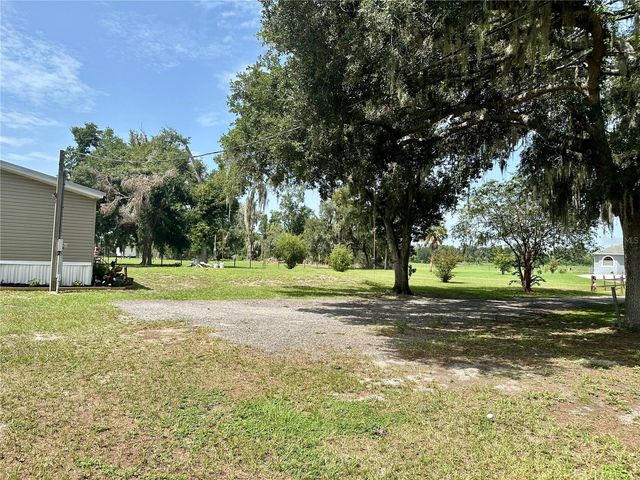 8528 AVON LADY PLACE, Plant City, FL 33567