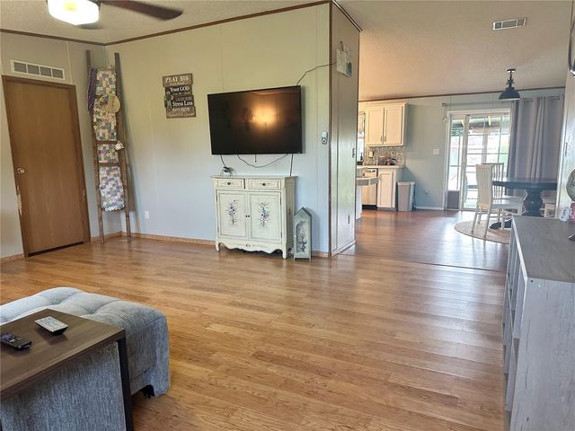 8528 AVON LADY PLACE, Plant City, FL 33567
