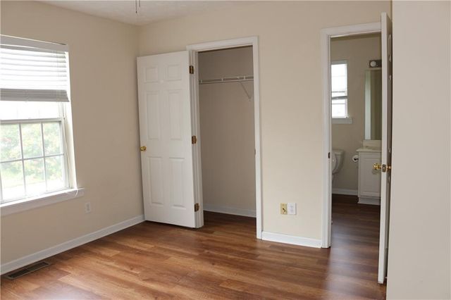 910 Brushy Creek Court, Suwanee, GA 30024