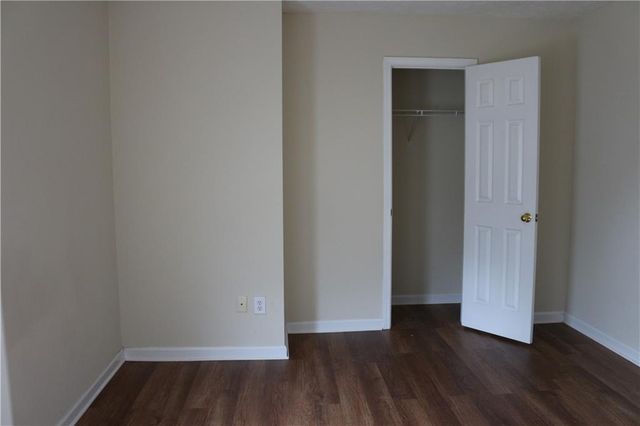 910 Brushy Creek Court, Suwanee, GA 30024