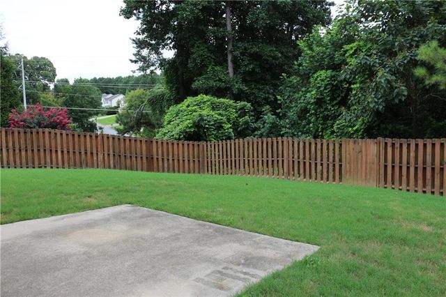 910 Brushy Creek Court, Suwanee, GA 30024