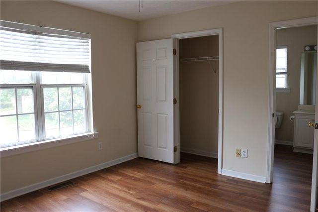 910 Brushy Creek Court, Suwanee, GA 30024