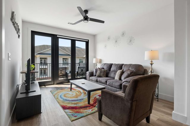 303 31st Ave N Apt 408, Nashville, TN 37203