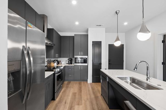 303 31st Ave N Apt 408, Nashville, TN 37203