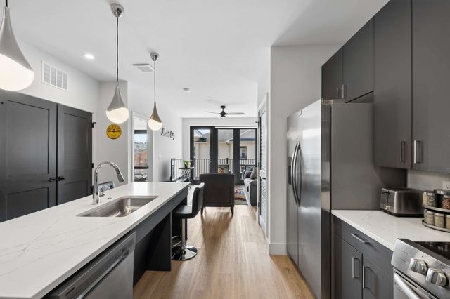 303 31st Ave N Apt 408, Nashville, TN 37203