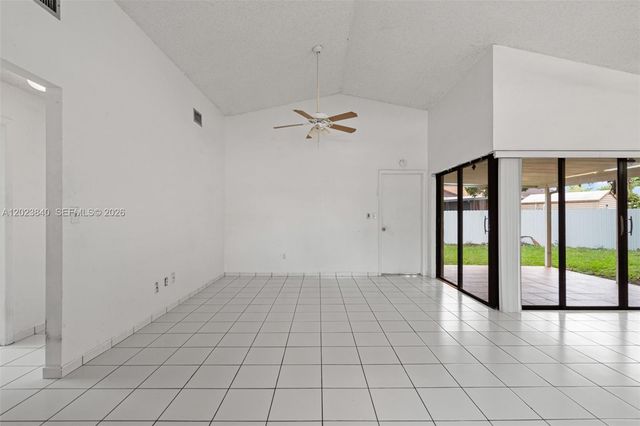 15332 SW 57th St, Miami, FL 33193