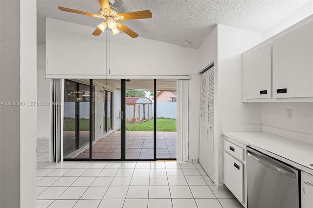 15332 SW 57th St, Miami, FL 33193