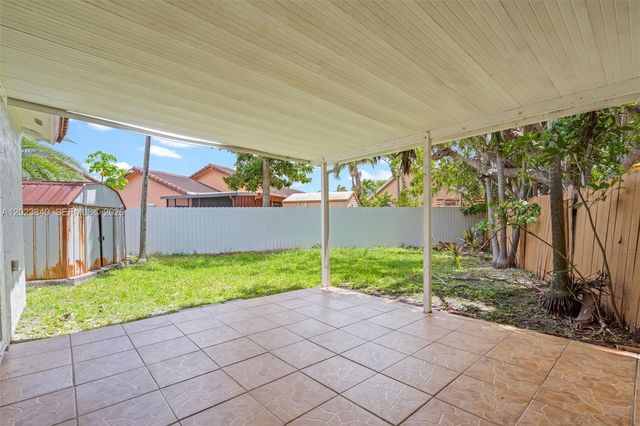 15332 SW 57th St, Miami, FL 33193