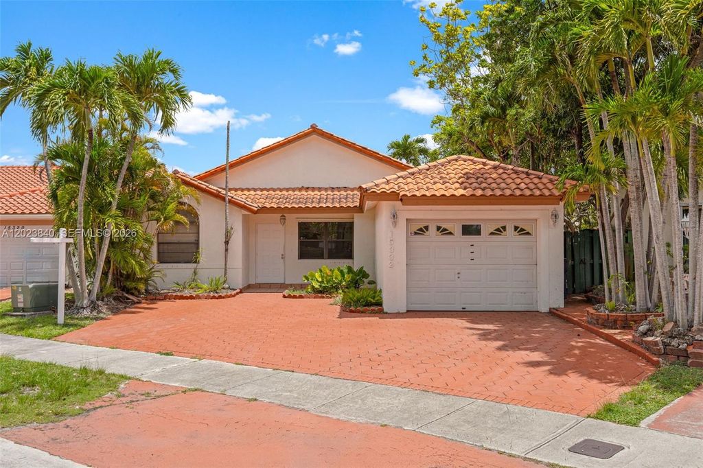 15332 SW 57th St, Miami, FL 33193
